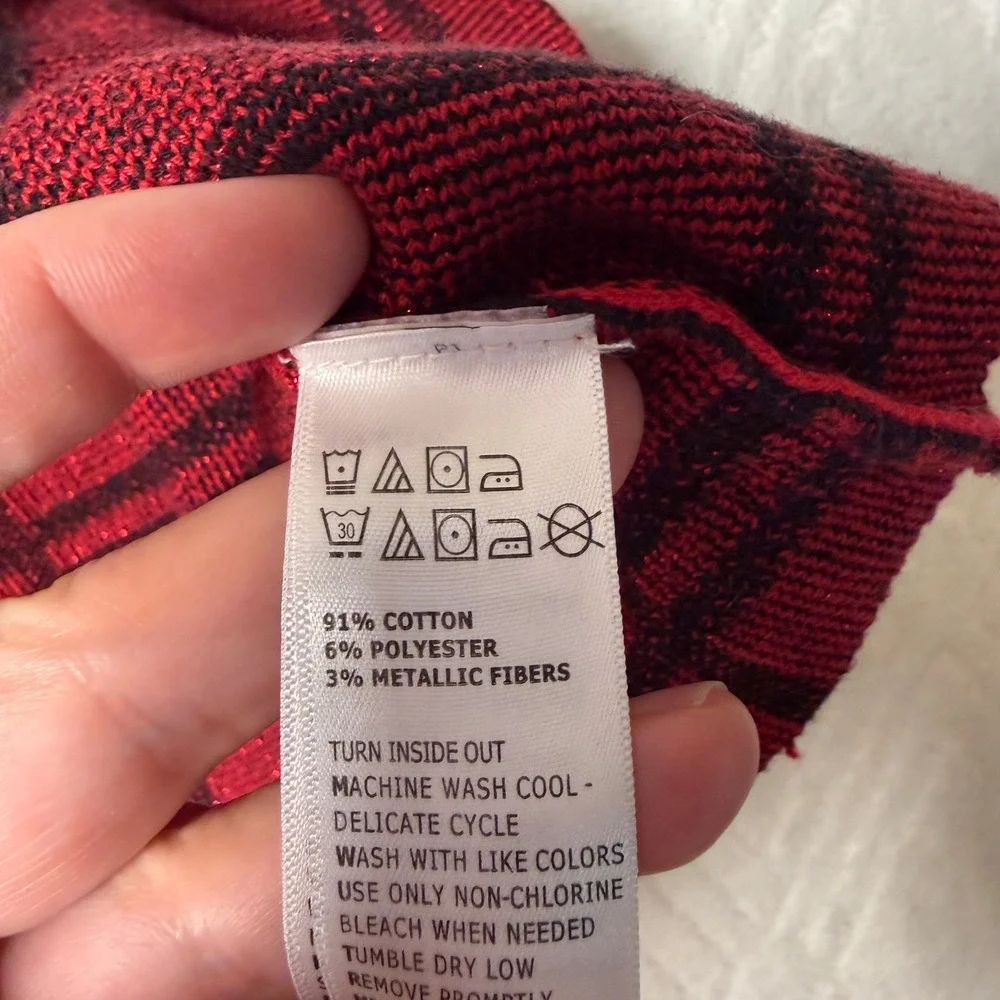 Preppy Holiday Tahari Girls 7/8 Red Black Plaid Metallic Knit Dress